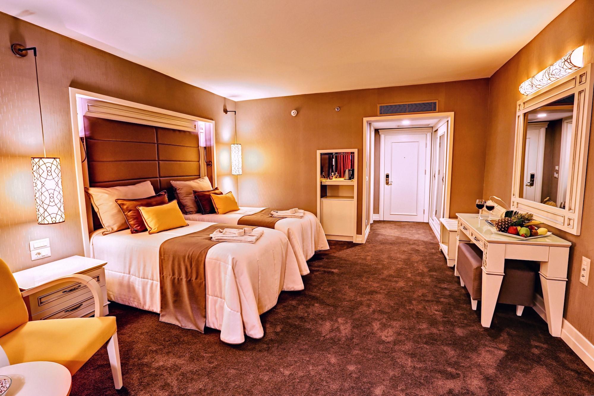 Suhan360 Hotel&Spa Kusadasi Bagian luar foto
